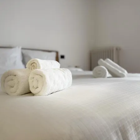 Aledo House Appartement *